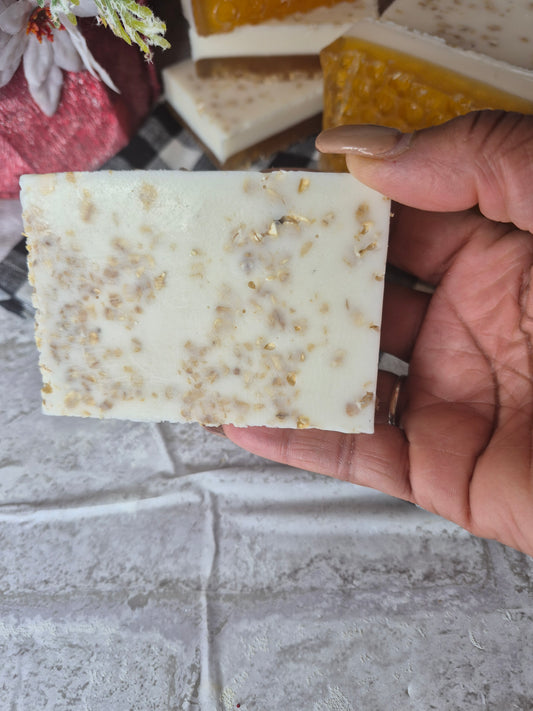 Oatmeal,Milk and Honey Handmade Soap 🫧🫧🫧🫧🫧